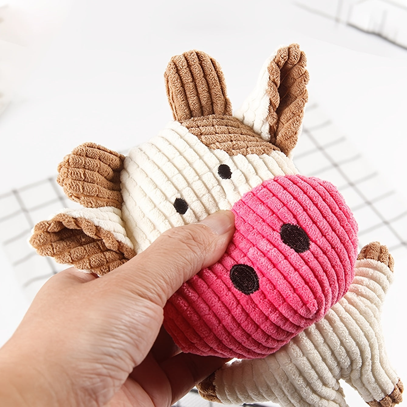 Kuscheliges Quietschspielzeug für Hunde – Süße Tierformen & bissfestes Design
